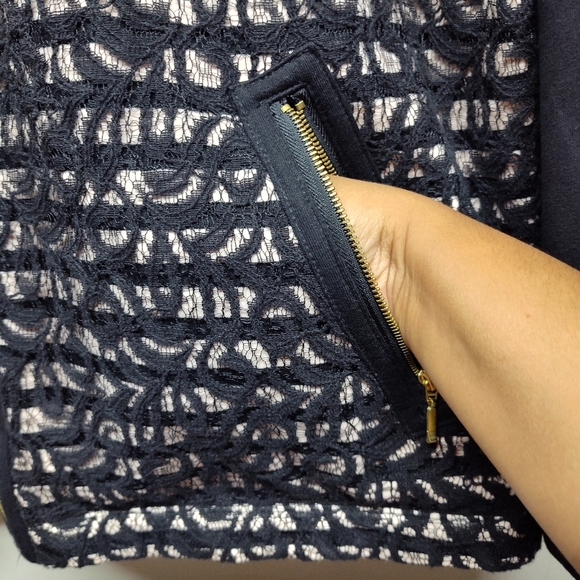 Chico's Zenergy Lace Jacket Women Size 3 (XL) Black Pink Full Zip Fall Casual - Picture 6 of 11